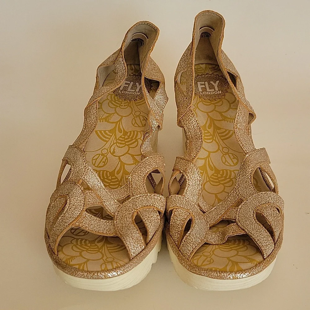 Fly London Yadi gold metallic wedge sandals sz EU42 sz 11 Womens